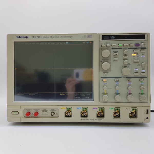 DPO7254 / Tektronix / Digital Phosphor Oscilloscope | 중고계측기 전문 (주)메타사이트